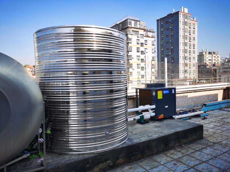 在深圳，酒店70个房间用多大的空气能热水器